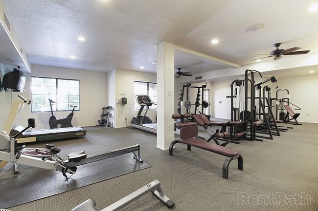 Building Photo - 5302 E Van Buren St