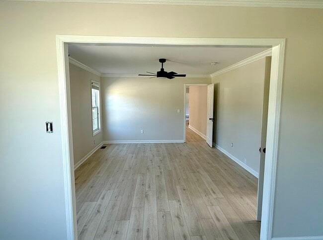 Building Photo - 58 E Snowberry Ln