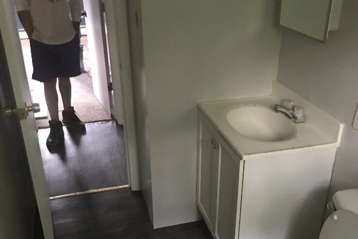 Bathroom 1b - 2274 Grandview Rd