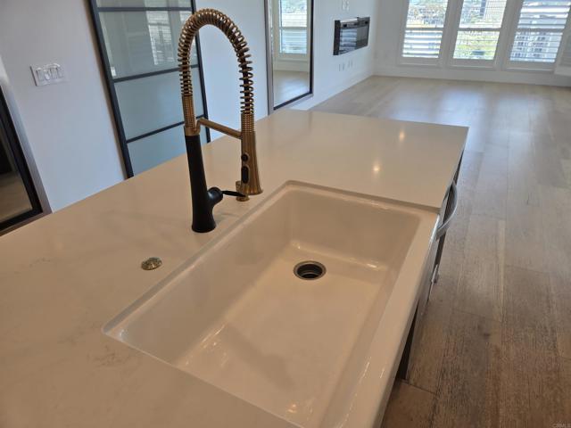 Building Photo - 8337 Distinctive Dr