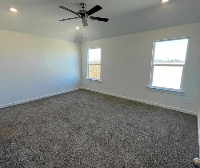 Building Photo - 7452 8th St