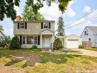 Building Photo - Lovely 3 Bedroom North East Grand Rapids
