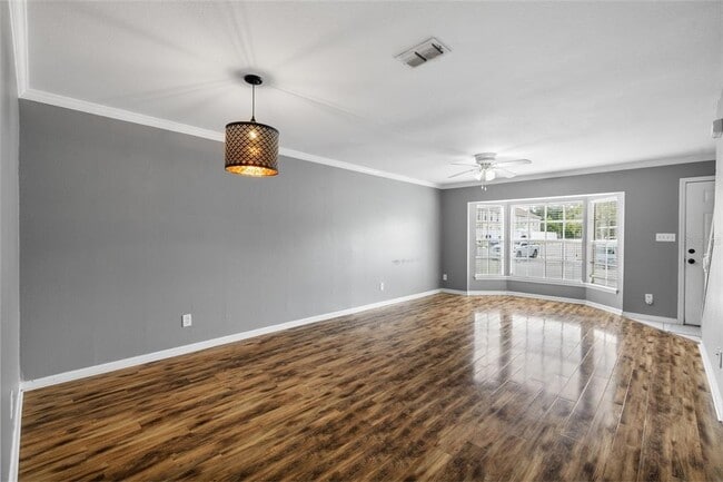 Building Photo - 37250 Embassy Pk Ln