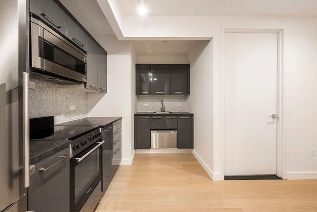 Interior Photo - 20 Exchange