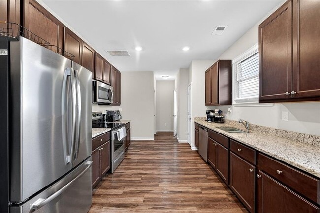 Building Photo - 11061 Shadow Ct