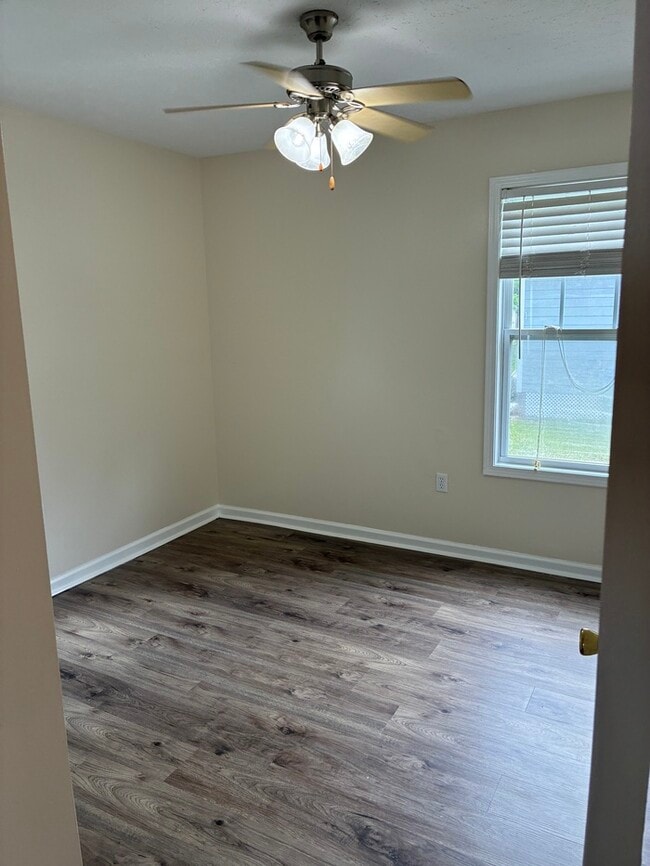 Building Photo - Beautiful 3/1 House in Bay St. Louis