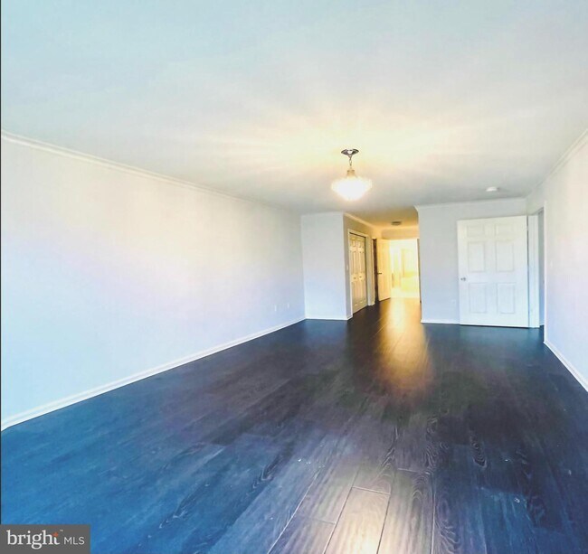 Building Photo - 13675 Philmont Ave