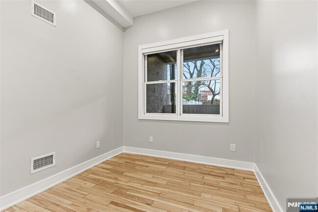 Building Photo - 12 Dempsey Ave