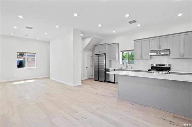 Building Photo - 11428 Erwin St