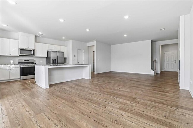 Building Photo - 840 Pt Pl Dr