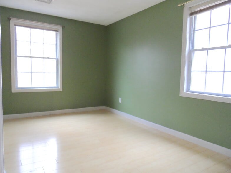 Building Photo - 63 Sturgis St