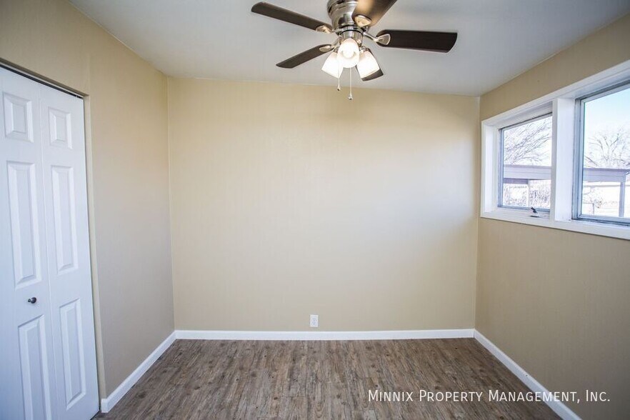 Building Photo - 2107 48th St