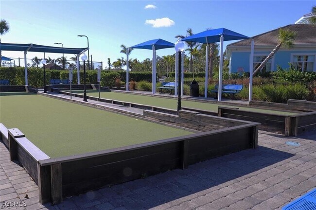 Building Photo - 3500 Acapulco Cir