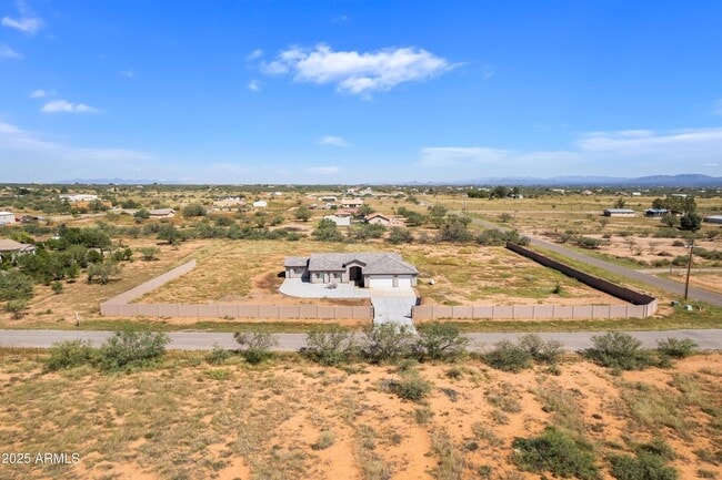 Building Photo - 8373 E Sunwing Ridge Dr