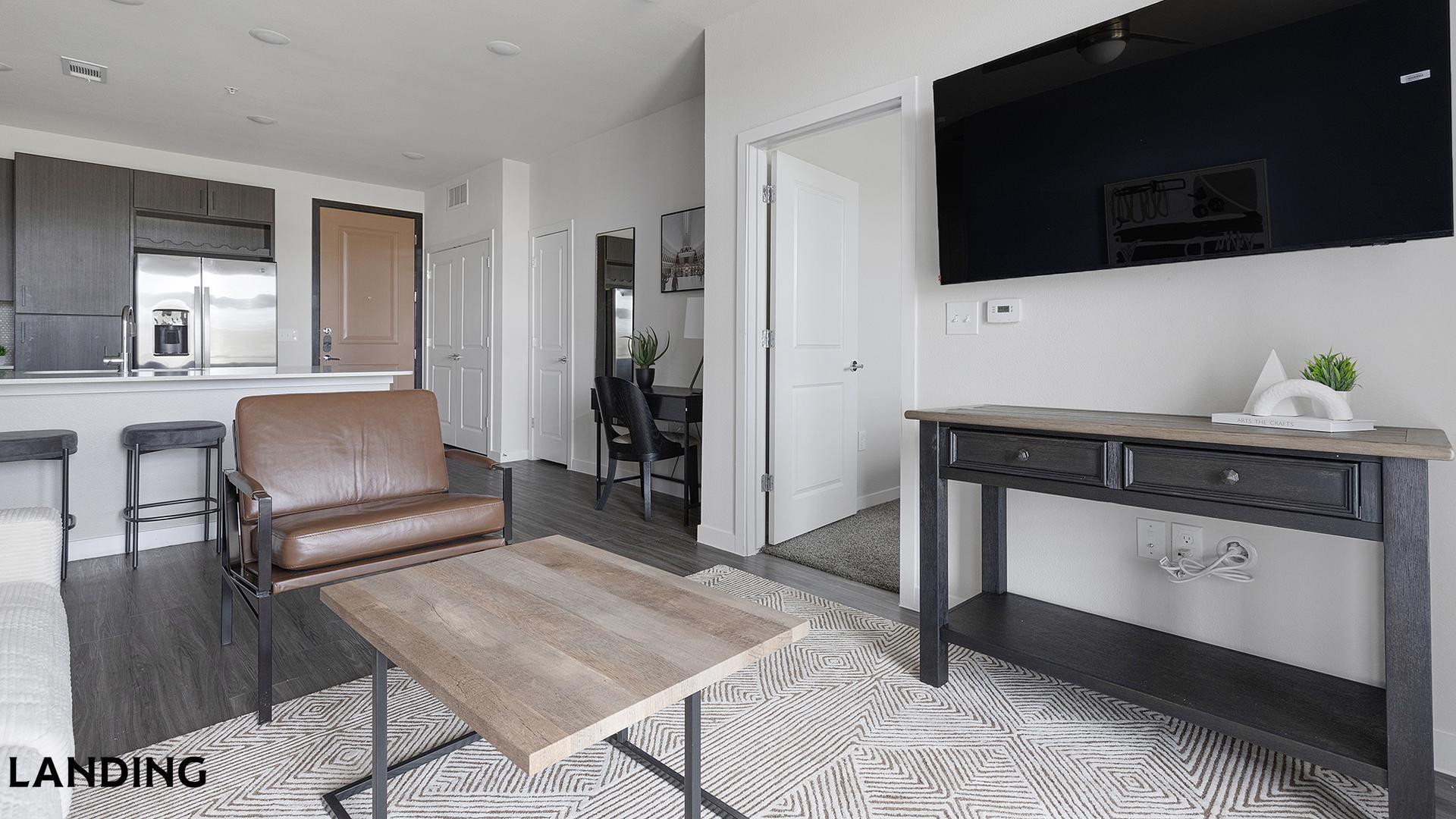 Building Photo - 14015 Univ Pass