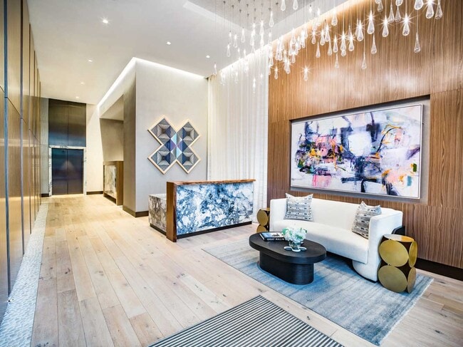 Building Photo - Intersect at O