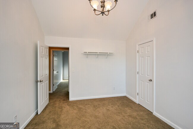 Building Photo - 137 Baywood Crossing