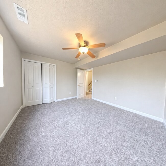 Building Photo - Charming 3 bedroom 2 bathroom home