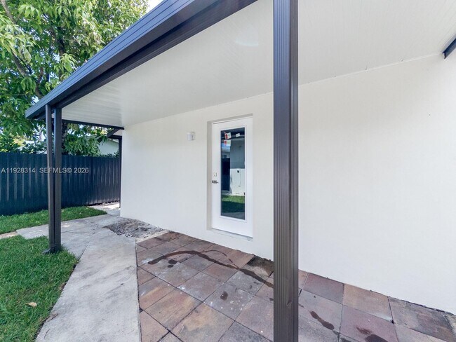 Building Photo - 3360 SW 24th Ter