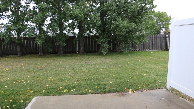 Building Photo - Belsly VII Townhomes