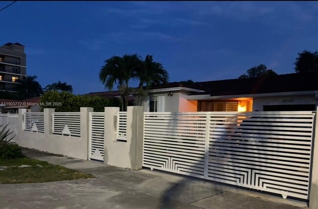 Building Photo - 3770 SW 1st St