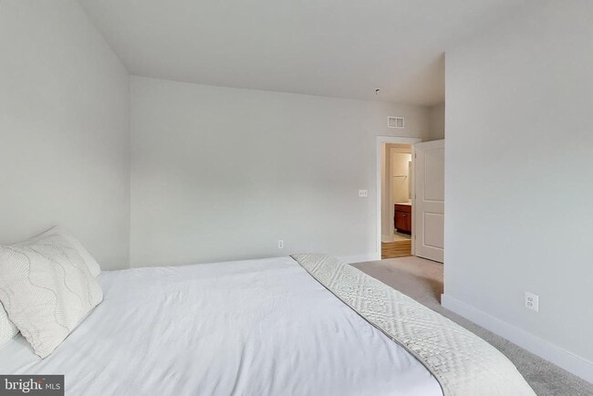 Building Photo - 3897 Hillview Ct