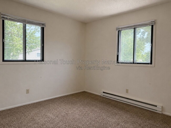 Building Photo - 420 5th Ave E