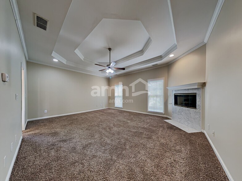 Building Photo - 7270 Wyngate Dr