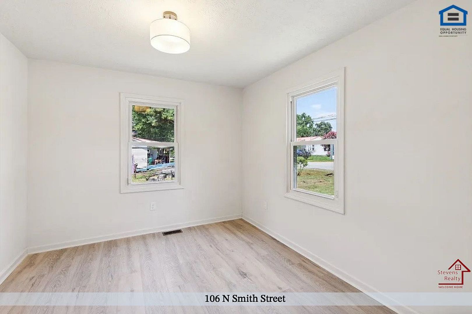 Building Photo - 106 N Smith St