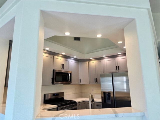 Building Photo - 66 Montana Del Lago Dr