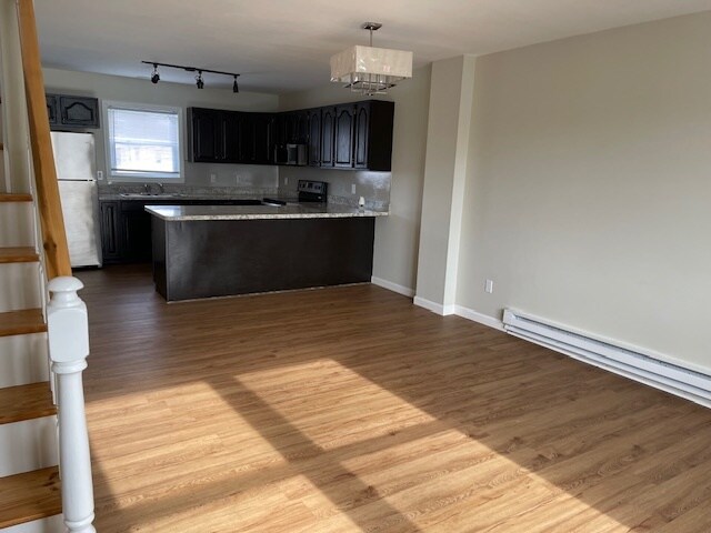 Building Photo - 783 East St