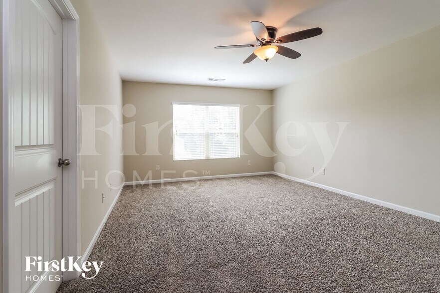 Building Photo - 98 Westin Way