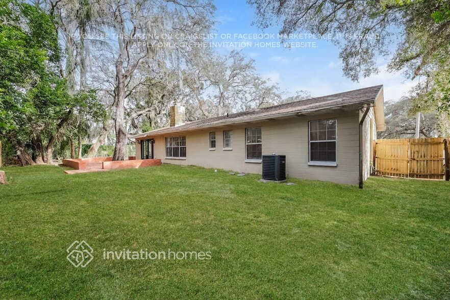 Building Photo - 5208 Cumberland Dr