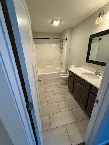 Building Photo - 306 W College St