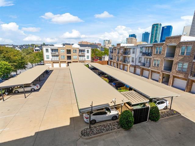 Building Photo - 1020 Texas St