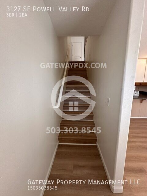 Building Photo - 3127 SE Powell Valley Rd