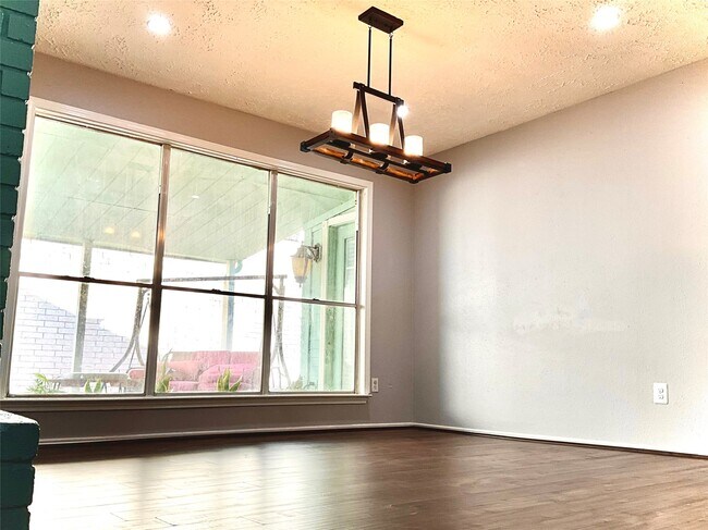 Building Photo - 11827 Moss Branch Rd