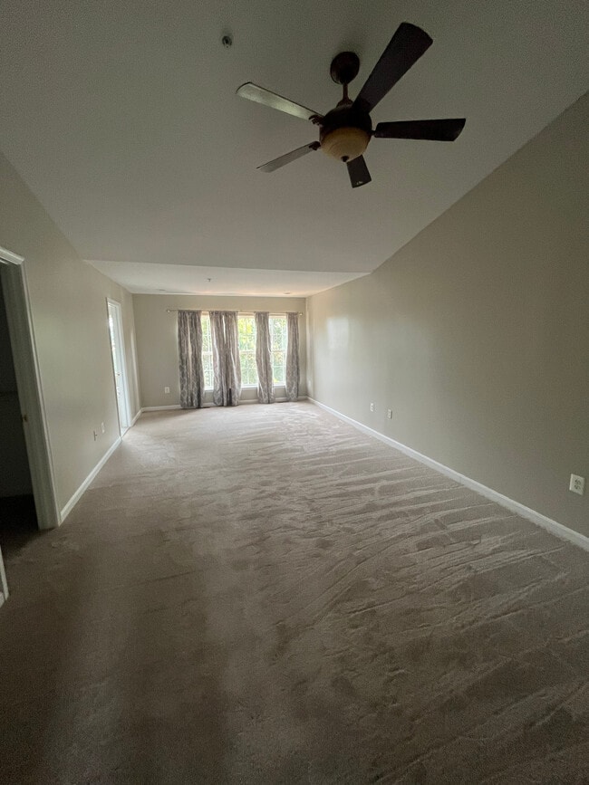 Building Photo - 2562 Carrington Way