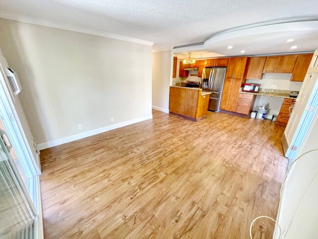 Building Photo - Elegantly Updated Unfurnished Kihei Villages 2 bedroom 1.5 Bathroom - One assigned parking stall