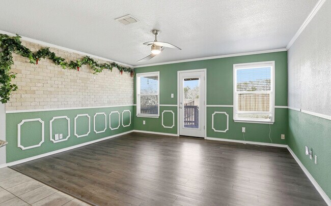 Building Photo - 11639 Hidden Terrace