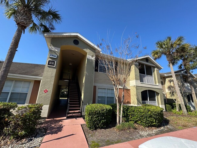 Primary Photo - Oviedo 2/2 Condo with Tile & LVP Flooring,...