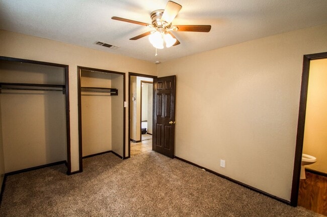 Building Photo - Your Family Home Near Dowtown