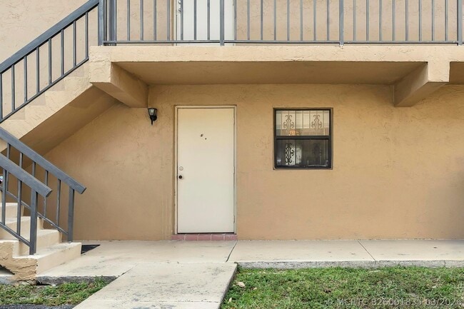 Building Photo - 6715 W 26th Dr