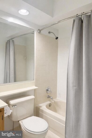 Building Photo - 44032 Aberdeen Terrace