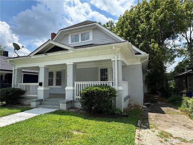 Building Photo - 1462 Lucile Ave SW