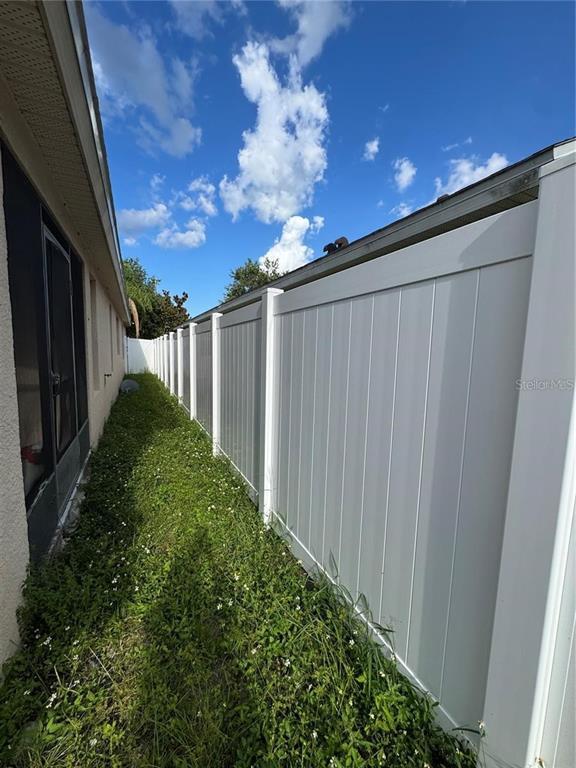 Building Photo - 10007 Doriath Cir