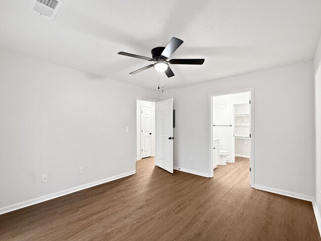Building Photo - 4153 Bell Rd