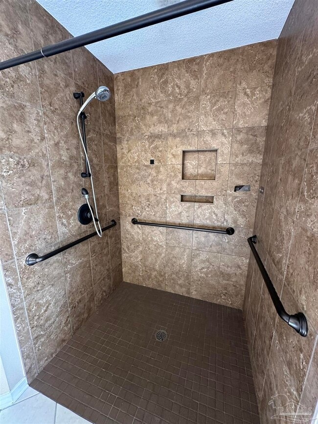 Building Photo - 703 Marlin Spike Dr