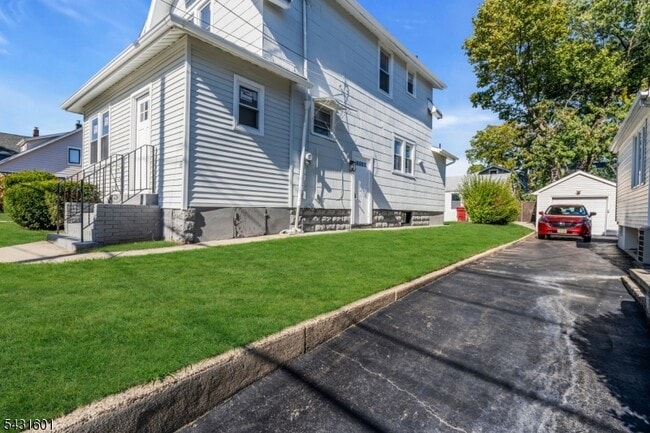 Building Photo - 288 Harrison St