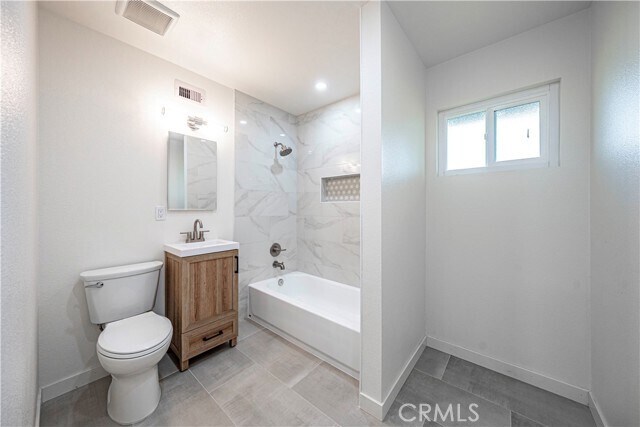 Building Photo - 419 E Payson St